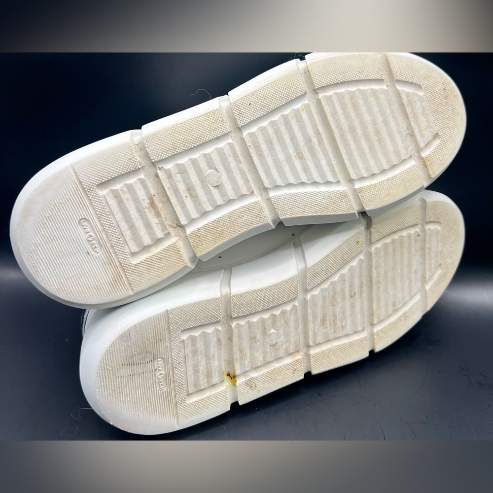 CNC CoSTUME National White Sneakers with Blue Heel Accent- Size:37-1/2 - Picture 8 of 10